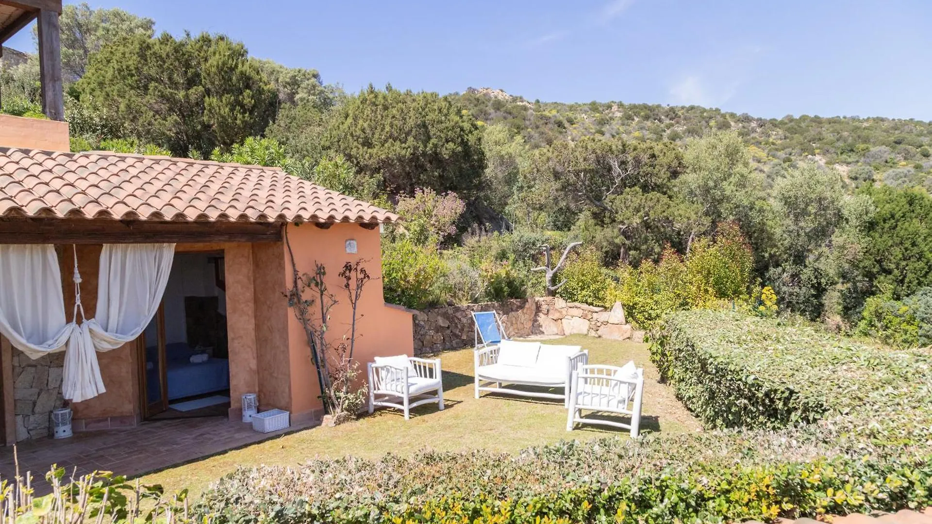 Residenza Del Barone Villa Zoe Chia - Vista Mare 0*,